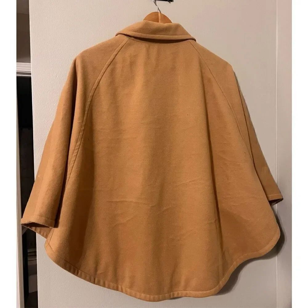 Mudpie Women's One Size Webster Cape Sweater Camel Tan Relaxed Fit Academia New - Picture 7 of 13